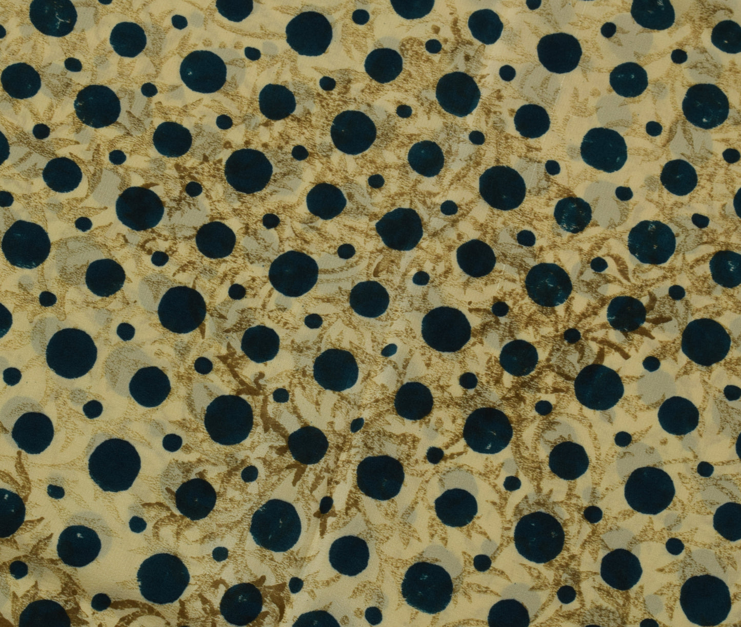 Sushila Vintage Cream Saree 100% Pure Crepe Silk Printed Polka Dots Soft Fabric