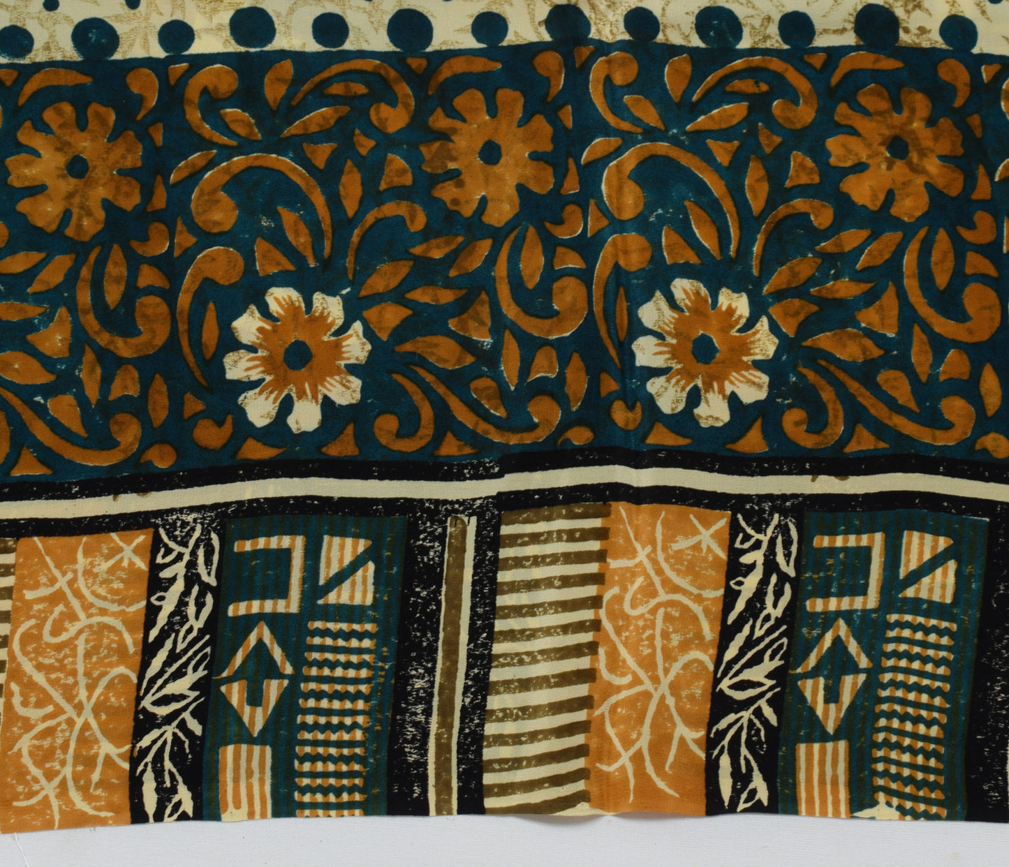 Sushila Vintage Cream Saree 100% Pure Crepe Silk Printed Polka Dots Soft Fabric