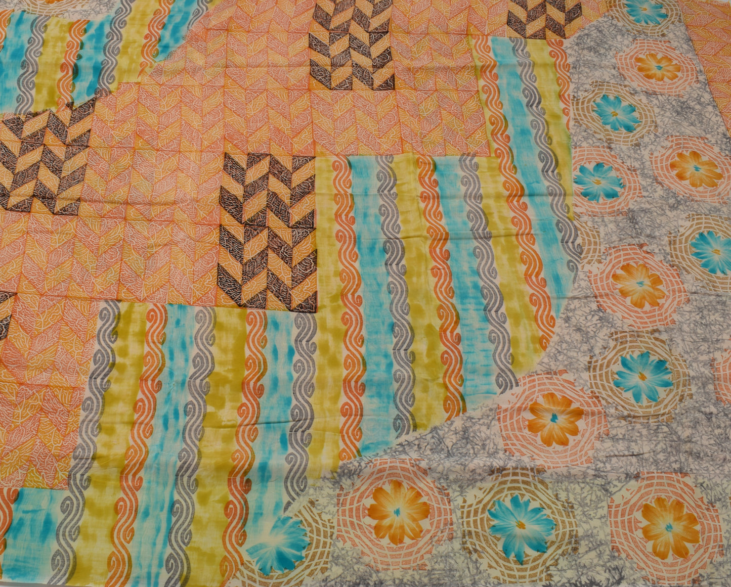 Sushila Vintage Indian Saree 100% Pure Crepe Silk Printed 5 YD Soft Craft Fabric