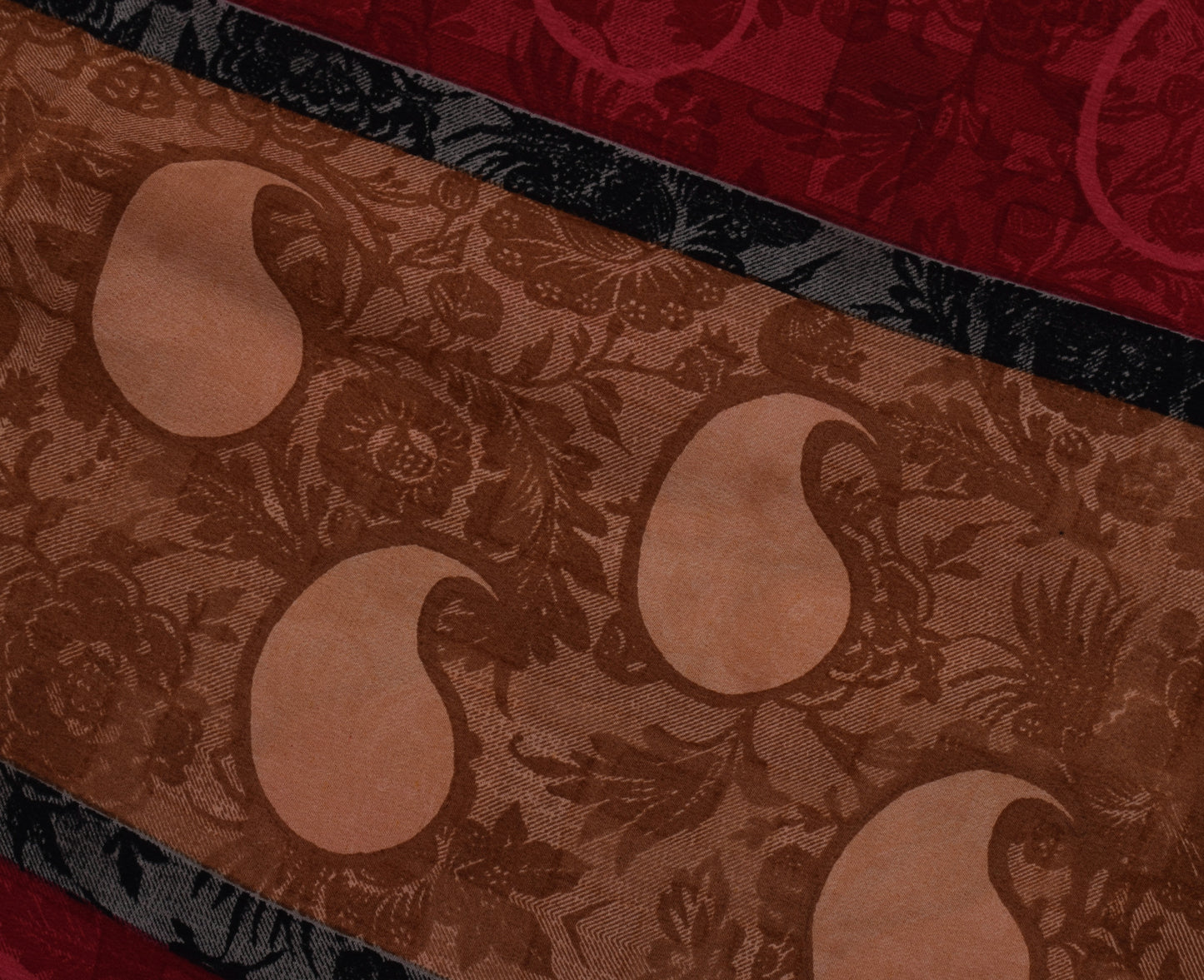 Sushila Vintage Indian Saree 100% Pure Crepe Silk Printed Paisley Soft Fabric