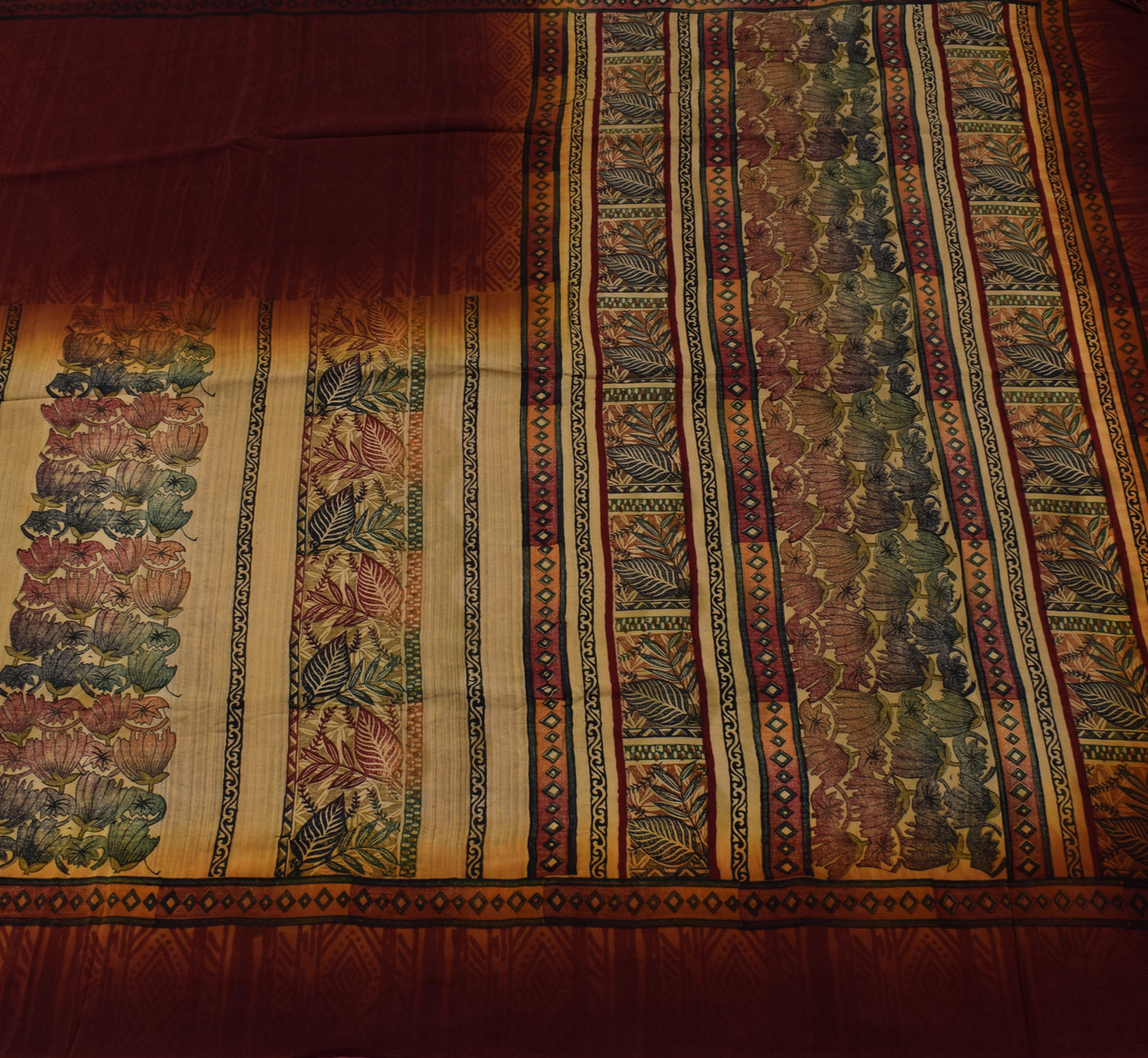 Sushila Vintage Indian Saree 100% Pure Crepe Silk Printed Floral Soft Fabric