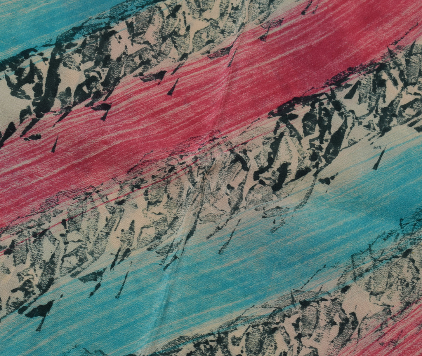 Sushila Vintage Indian Saree 100% Pure Crepe Silk Printed Floral Soft Fabric