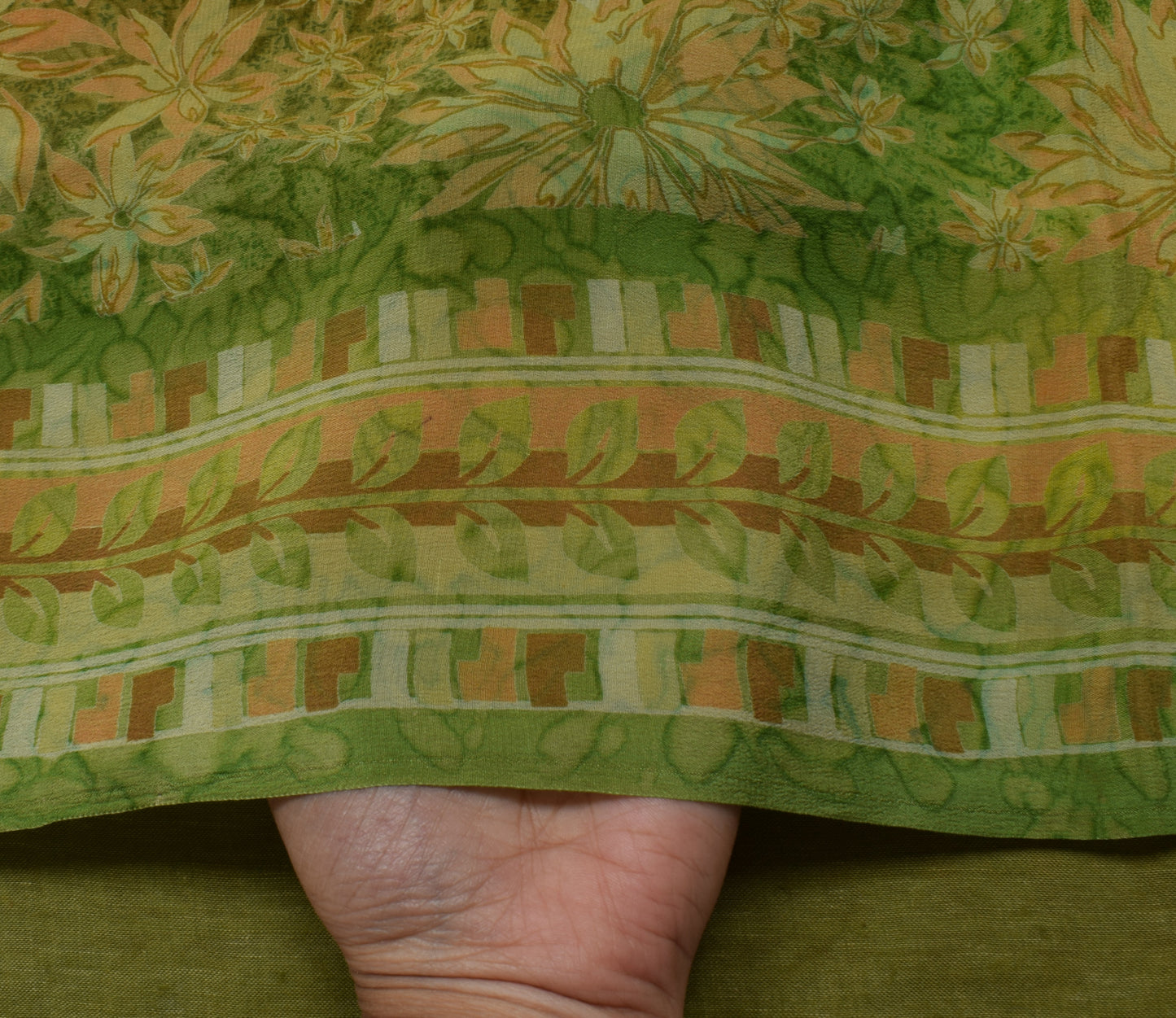 Sushila Vintage Green Saree 100% Pure Crepe Silk Printed Floral Soft 5 YD Fabric