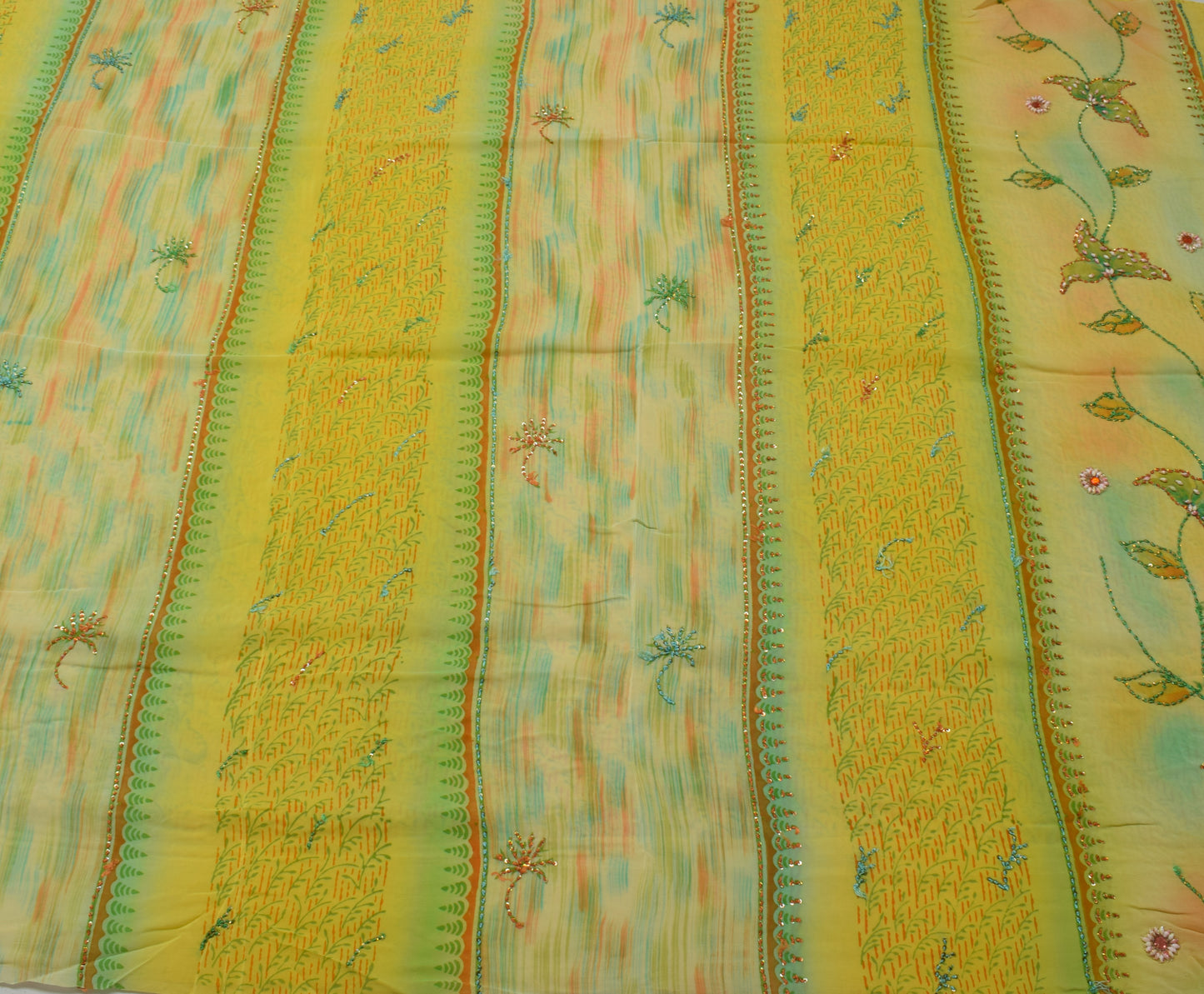 Sushila Vintage Indian Saree 100% Pure Crepe Silk Printed Floral Soft Fabric
