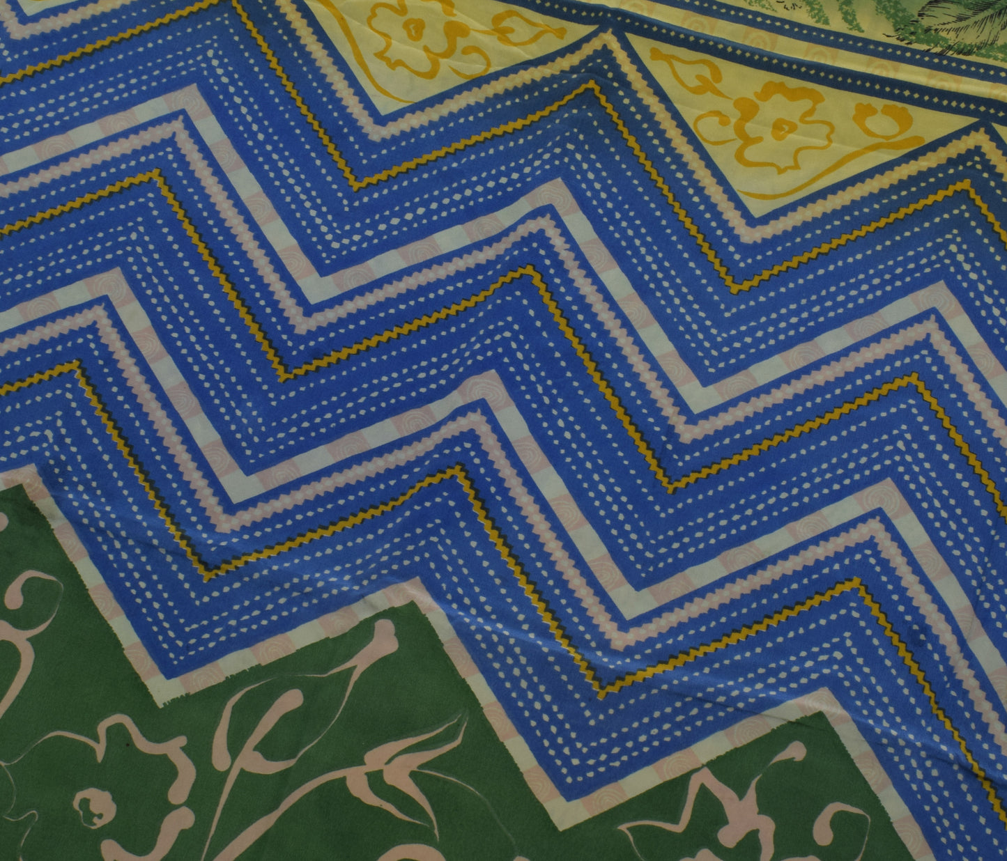 Sushila Vintage Indian Saree 100% Pure Crepe Silk Printed Floral Soft Fabric