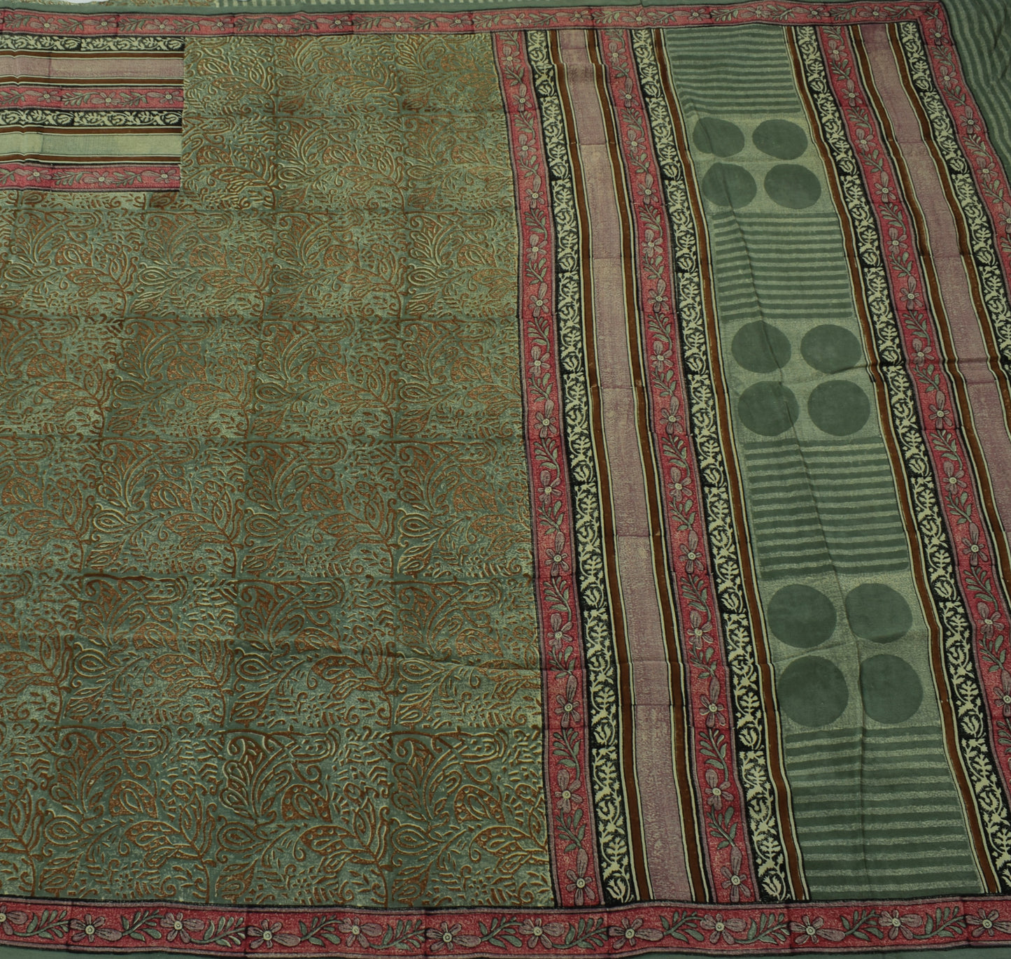 Sushila Vintage Green Saree 100% Pure Crepe Silk Printed Floral Soft Fabric