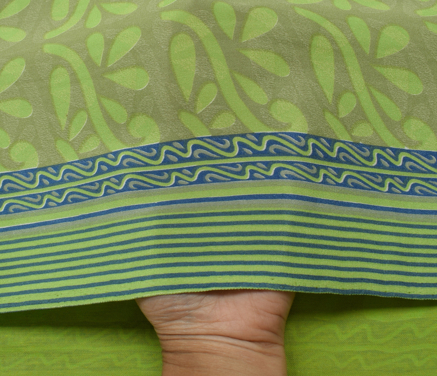 Sushila Vintage Green Indian Saree Blend Crepe Silk Printed Floral Soft Fabric