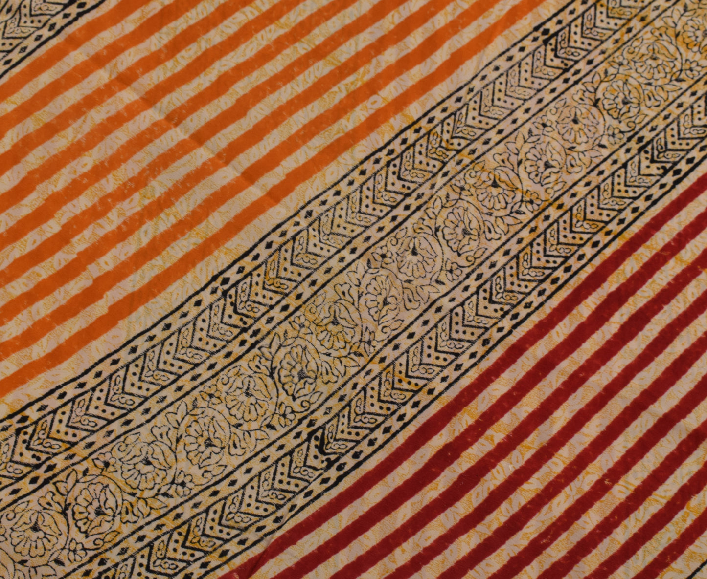 Sushila Vintage Indian Sari 100% Pure Georgette Silk Printed 5 Yd Craft Fabric