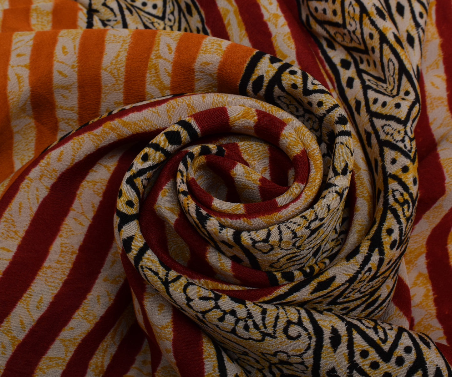 Sushila Vintage Indian Sari 100% Pure Georgette Silk Printed 5 Yd Craft Fabric