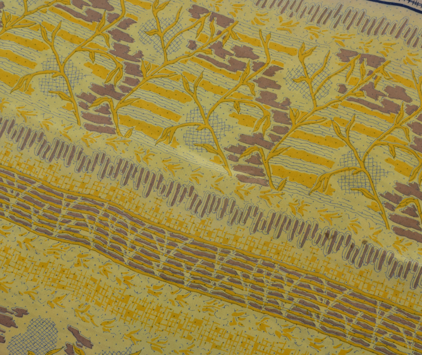 Sushila Vintage Indian Saree 100% Pure Crepe Silk Printed 5 Yard Soft Fabric