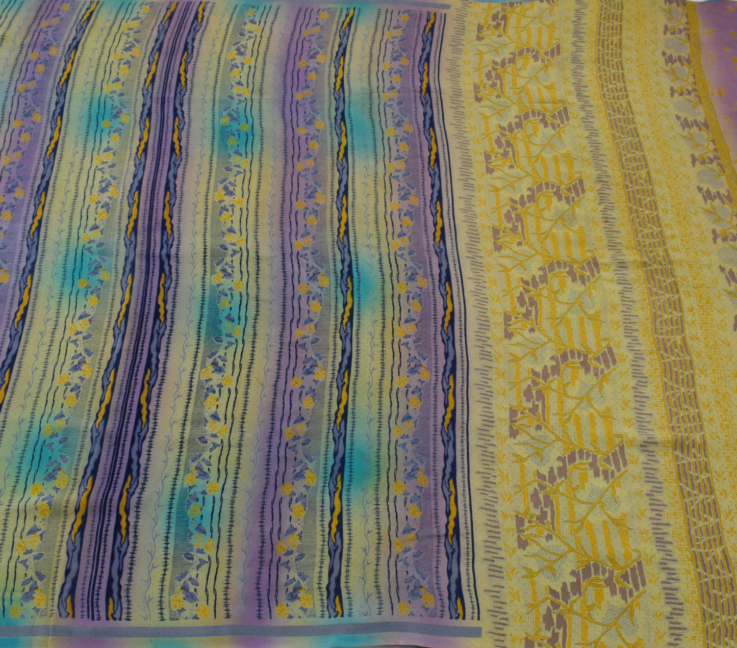 Sushila Vintage Indian Saree 100% Pure Crepe Silk Printed 5 Yard Soft Fabric