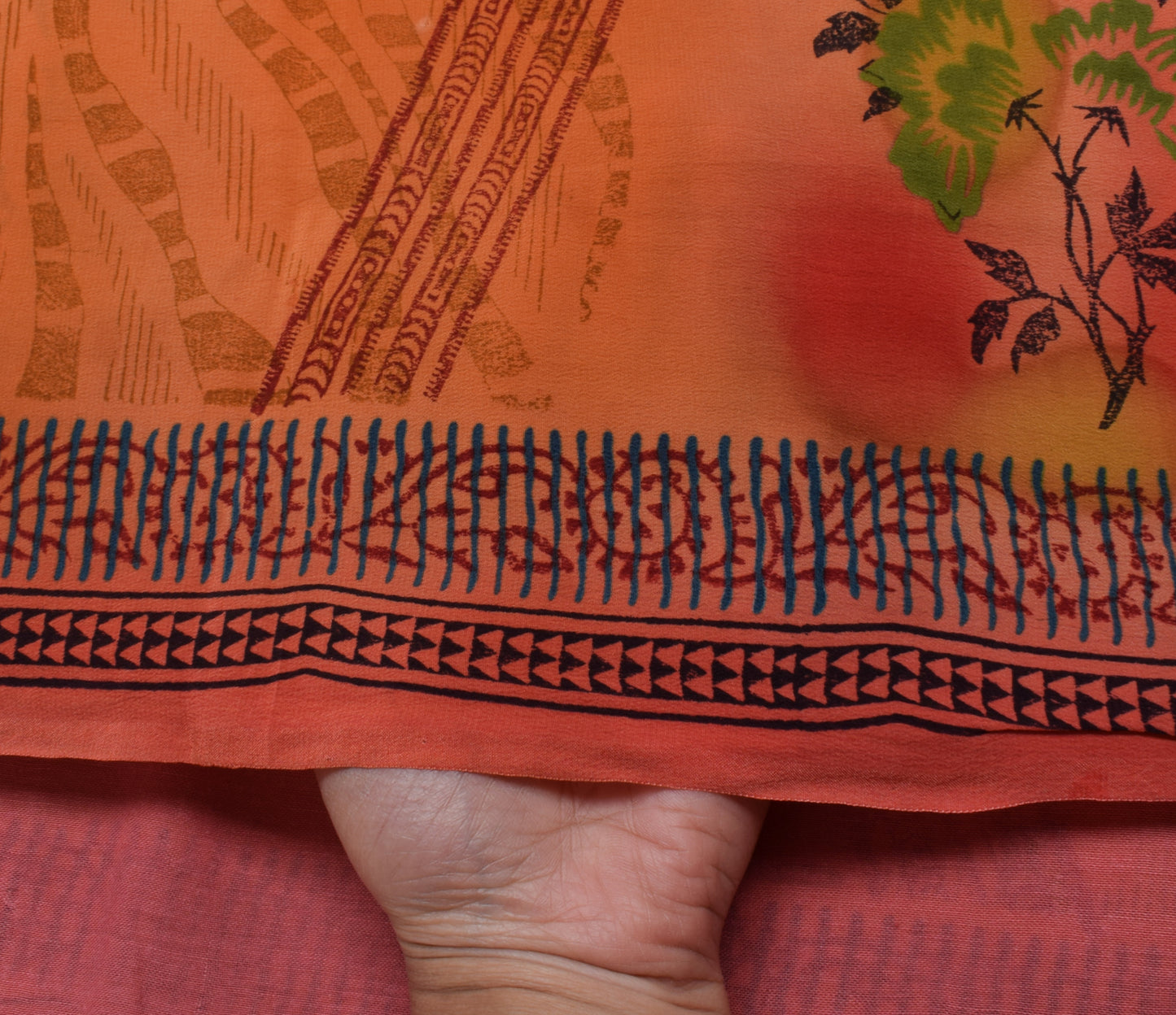 Sushila Vintage Peach Saree 100% Pure Crepe Silk Printed Floral 5 YD Soft Fabric