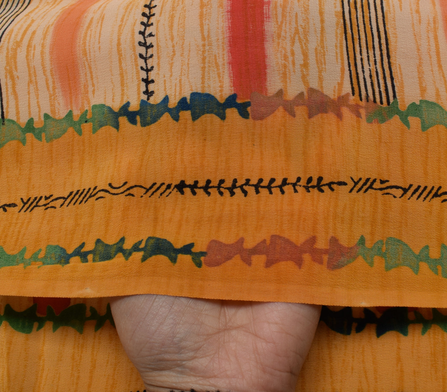 Sushila Vintage Indian Saree 100% Pure Crepe Silk Printed 5 Yard Soft Fabric
