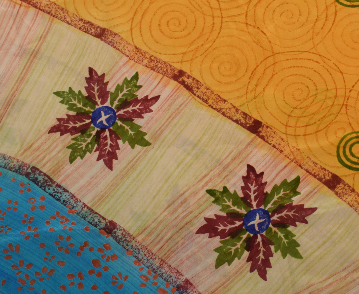 Sushila Vintage Indian Saree 100% Pure Crepe Silk Printed 5 Yard Soft Fabric