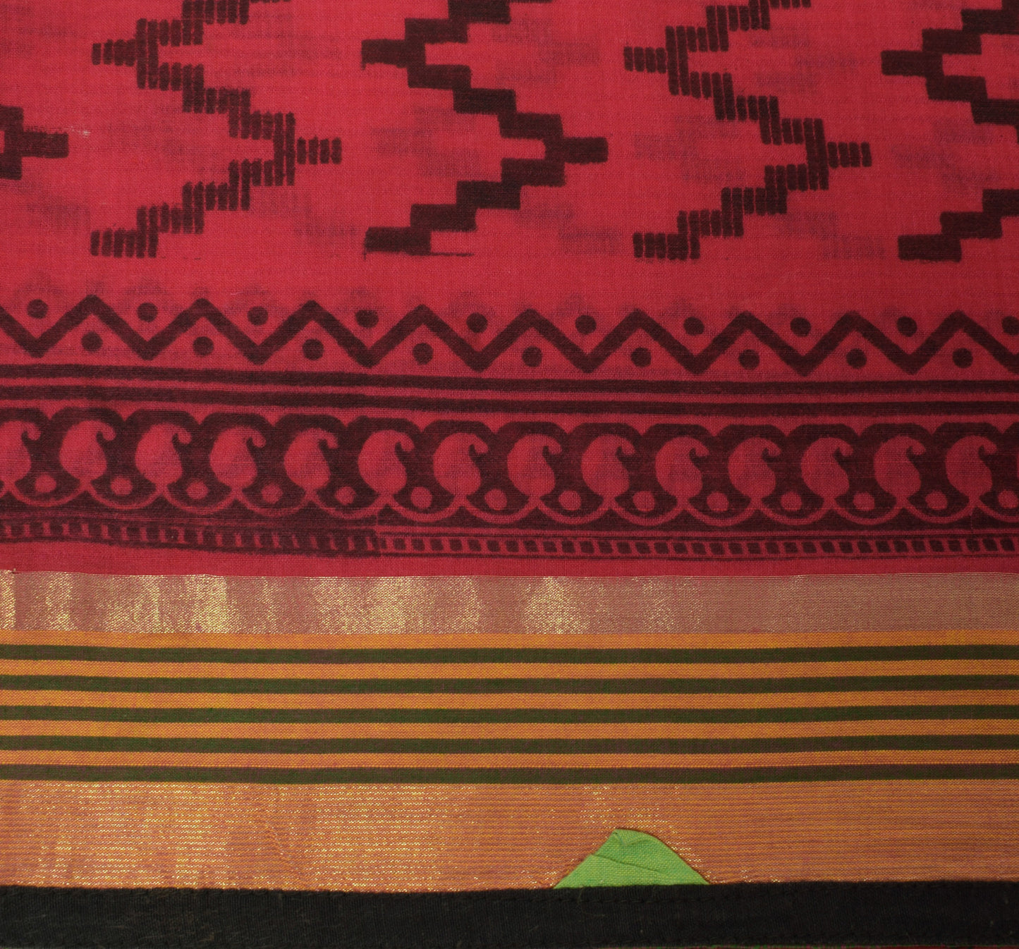 Sushila Vintage Hot Pink Sari 100% Pure Cotton Printed Zig-Zag Soft Craft Fabric