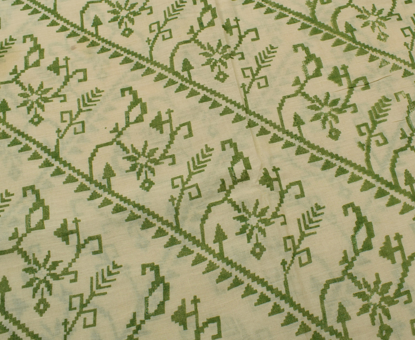 Sushila Vintage Cream Saree 100% Pure Cotton Printed Floral Soft Craft Fabric