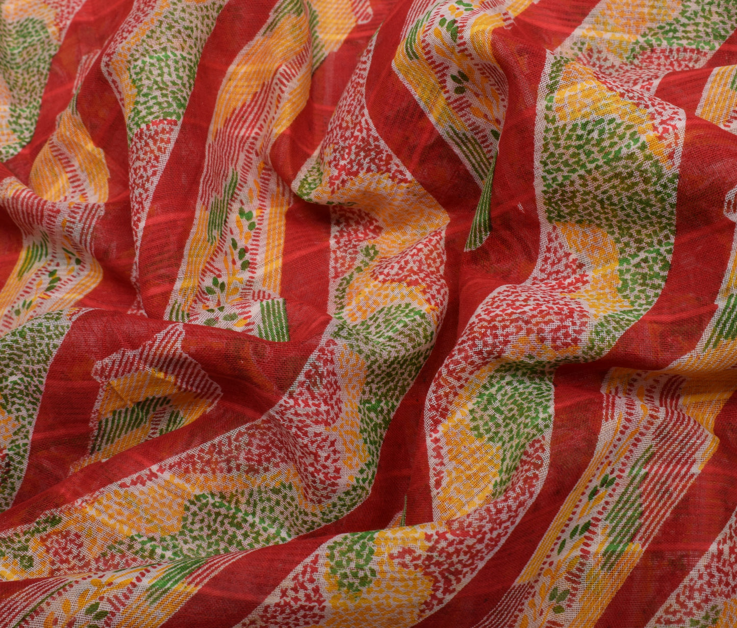 Sushila Vintage Red Indian Saree 100% Pure Cotton Printed 5 Yard Craft Fabric