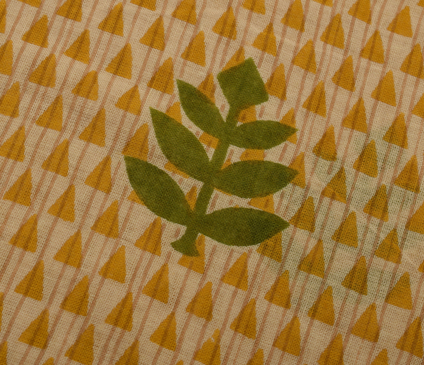 Sushila Vintage Cream Saree 100% Pure Cotton Printed Floral Soft Craft Fabric