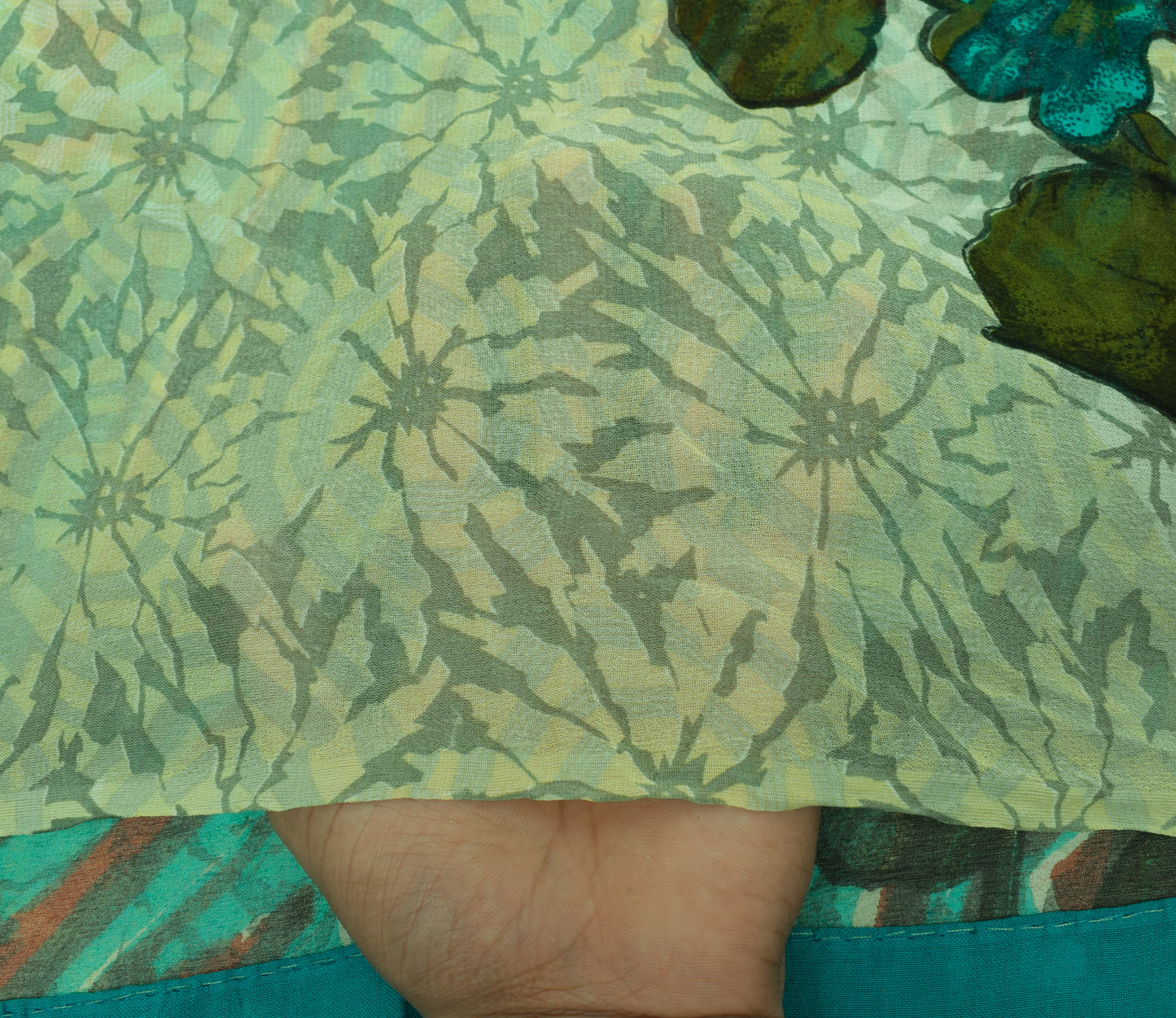 Sushila Vintage Indian Sari 100% Pure Georgette Silk Printed Floral Craft Fabric