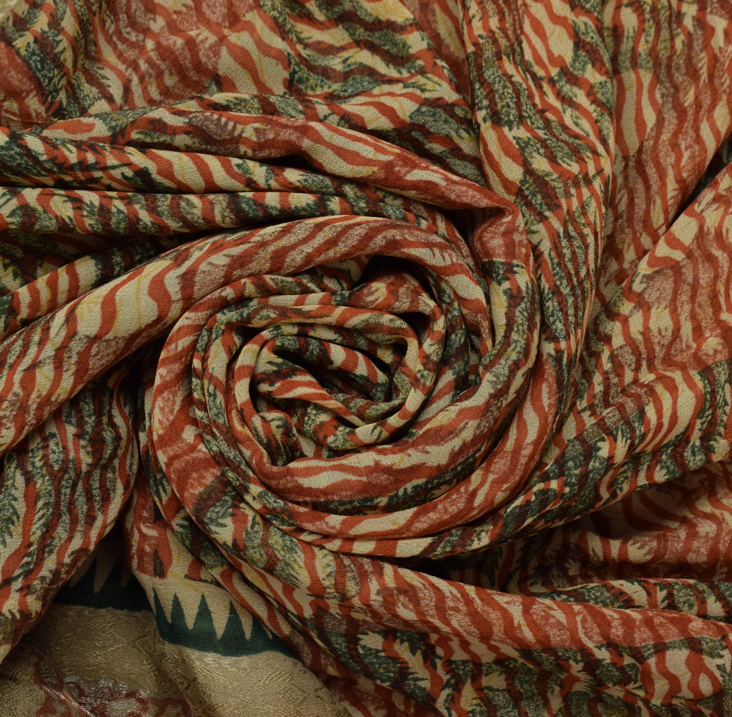 Sushila Vintage Indian Sari 100% Pure Georgette Silk Printed Floral Craft Fabric