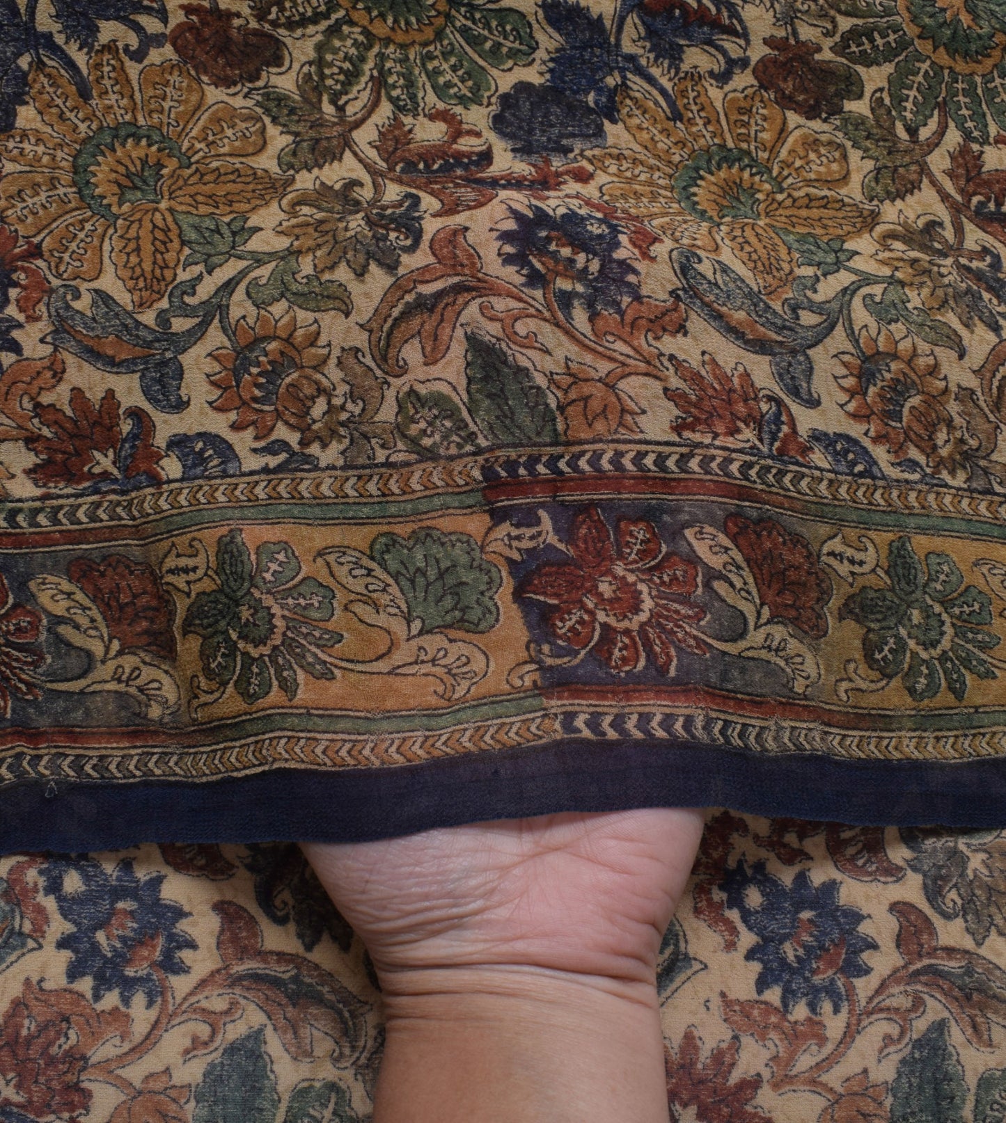 Sushila Vintage Cream Saree 100% Pure Georgette Silk Printed Floral Craft Fabric