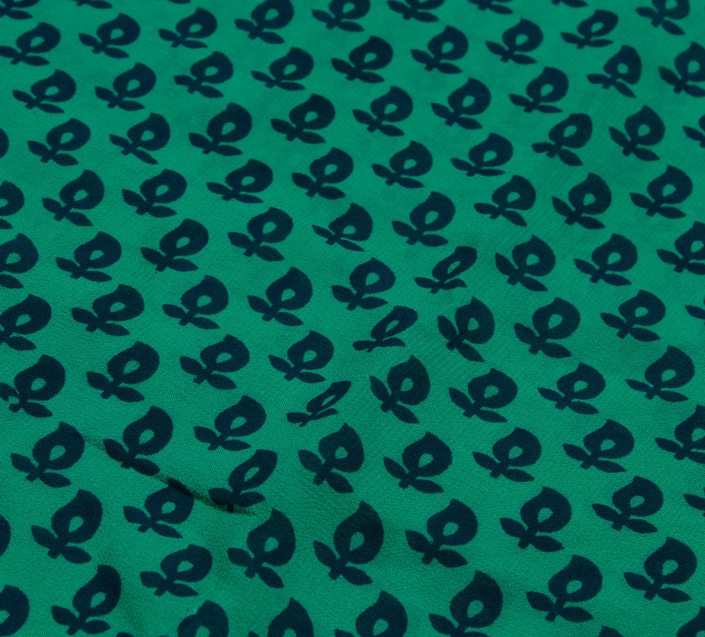 Sushila Vintage Green Saree 100% Pure Georgette Silk Printed Floral Craft Fabric