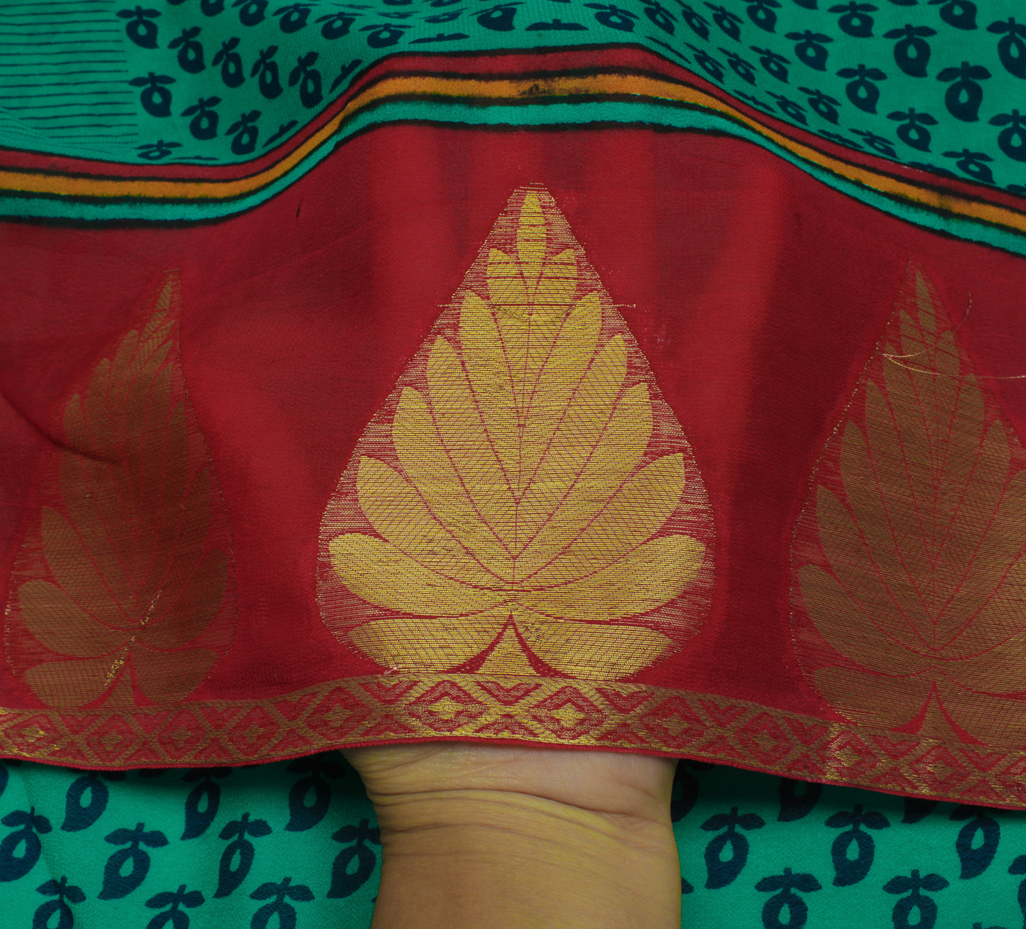 Sushila Vintage Green Saree 100% Pure Georgette Silk Printed Floral Craft Fabric