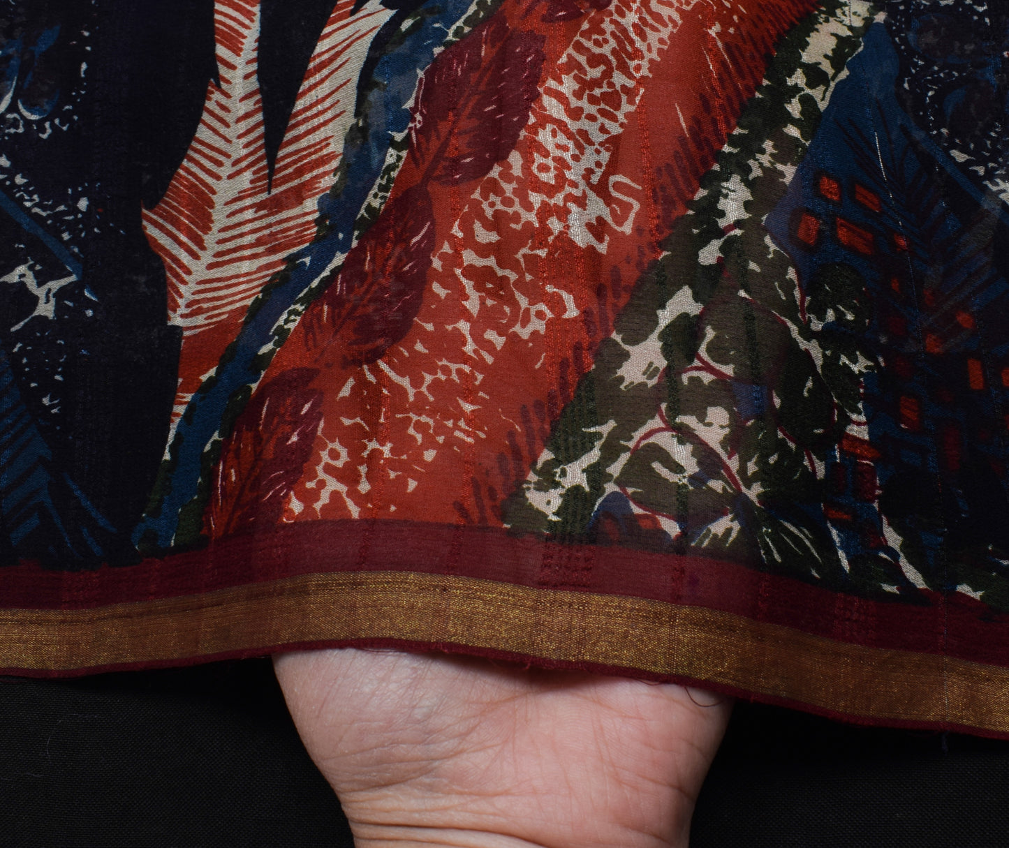 Sushila Vintage Indian Saree Pure Georgette Silk Printed 5 Yard Craft Fabric