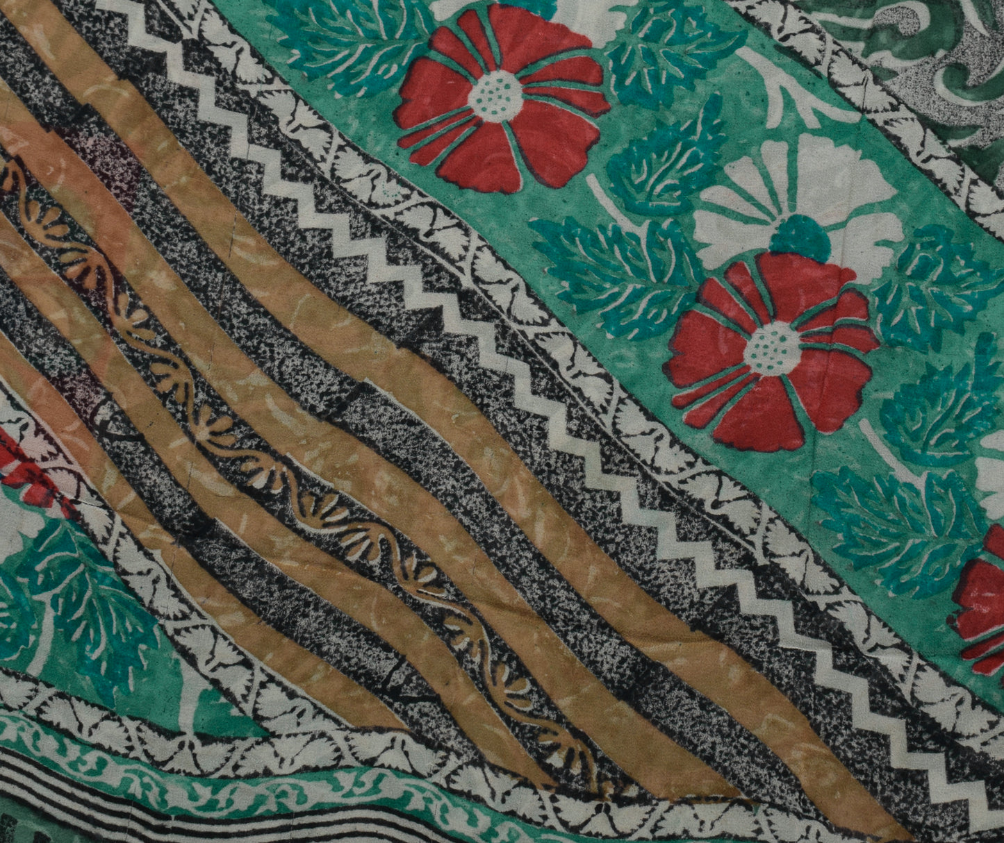 Sushila Vintage Indian Saree Pure Georgette Silk Printed Floral Craft Fabric