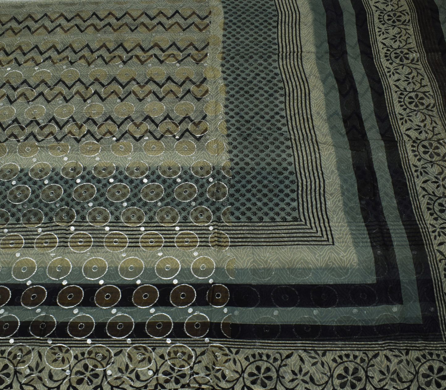 Sushila Vintage Indian Saree Pure Georgette Silk Printed 5 Yard Craft Fabric