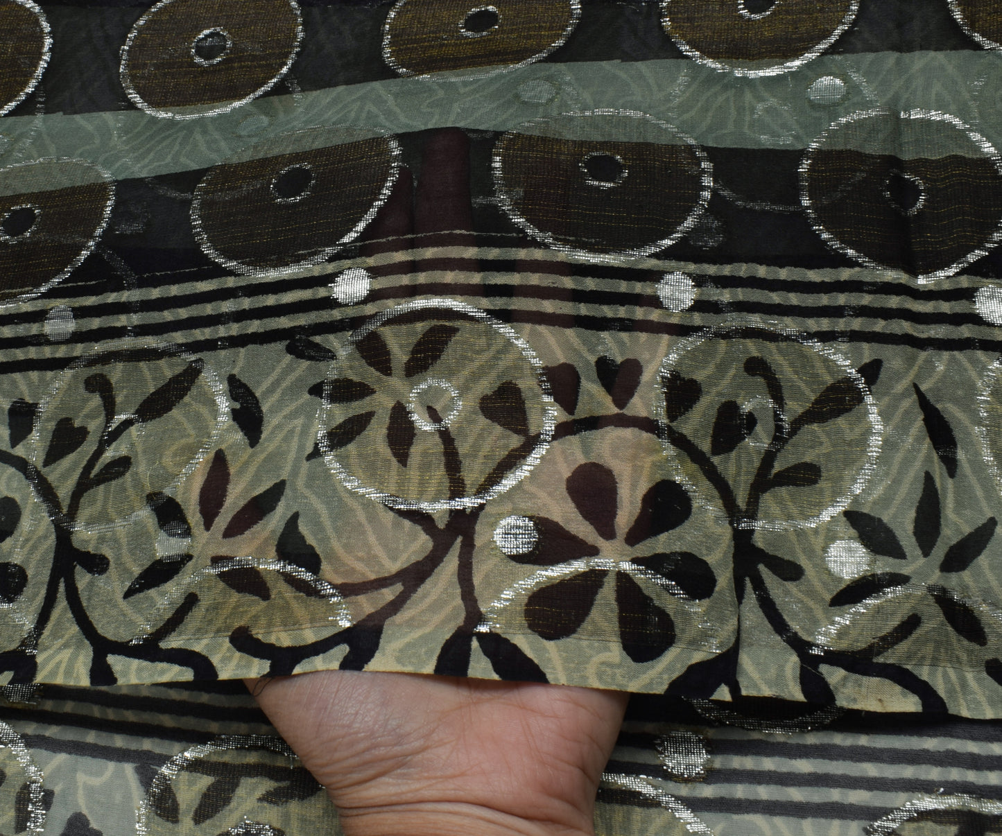 Sushila Vintage Indian Saree Pure Georgette Silk Printed 5 Yard Craft Fabric