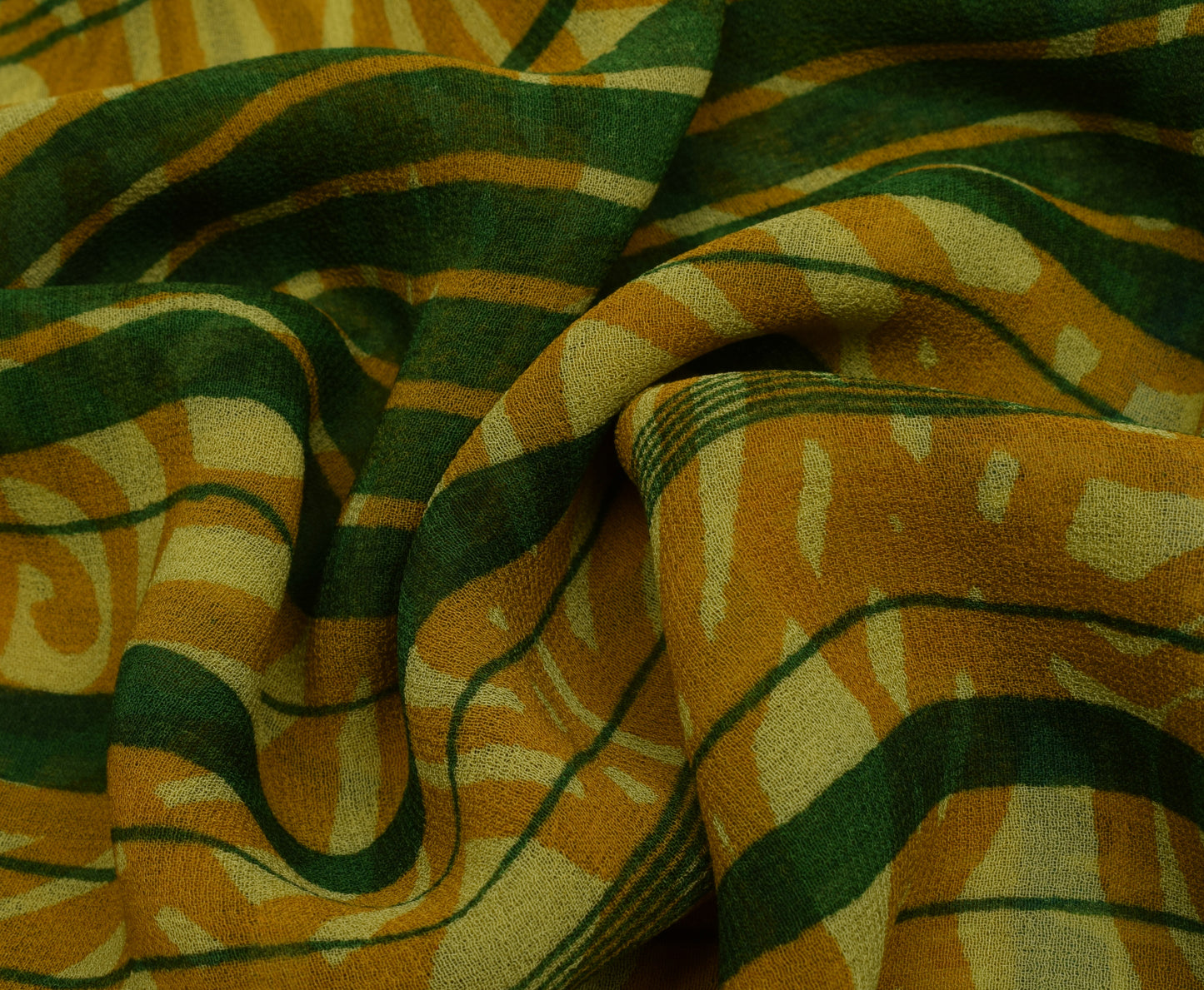 Sushila Vintage Indian Saree Pure Georgette Silk Printed 5 Yard Craft Fabric