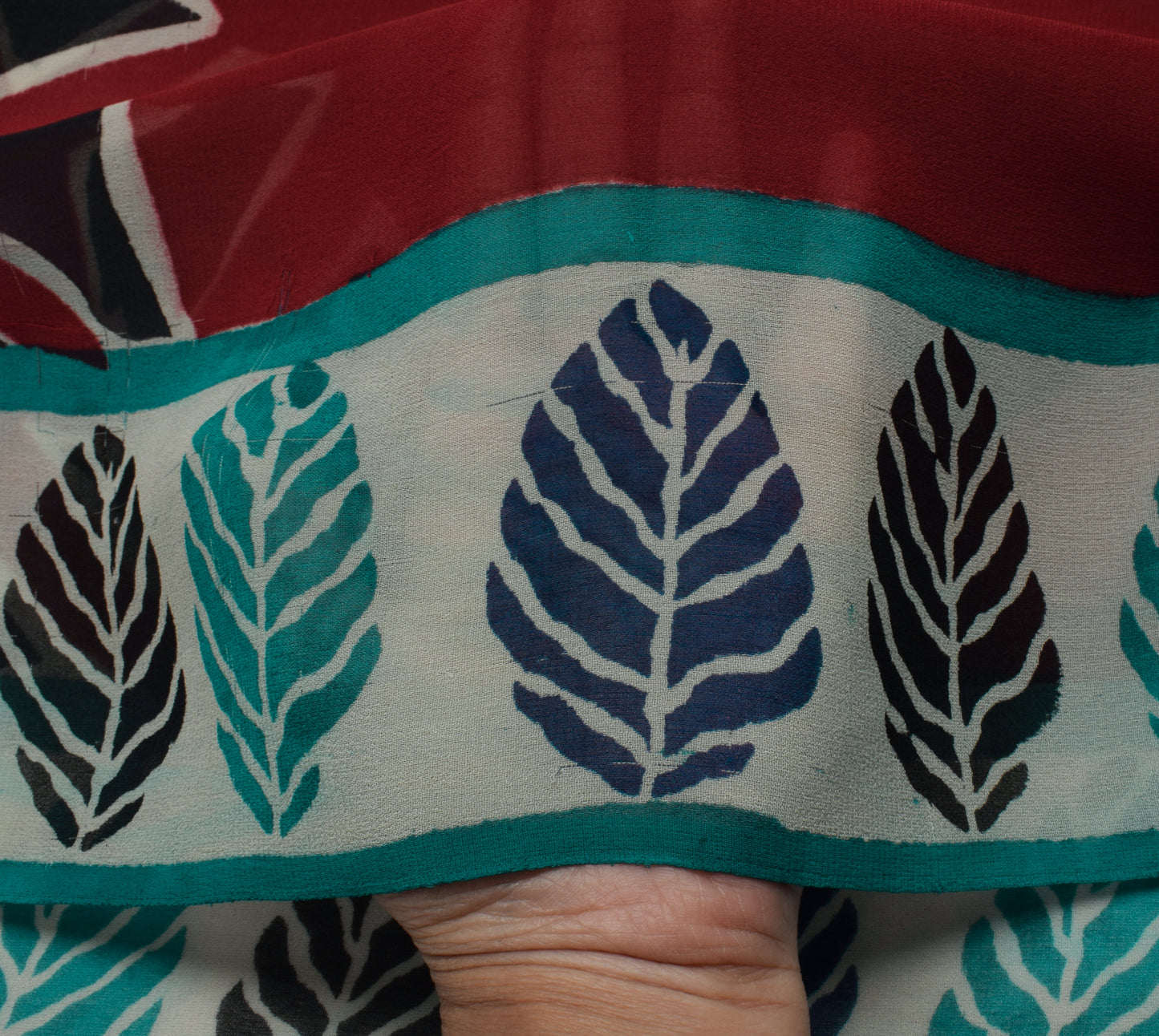 Sushila Vintage Indian Saree Pure Georgette Silk Printed 5 Yard Craft Fabric