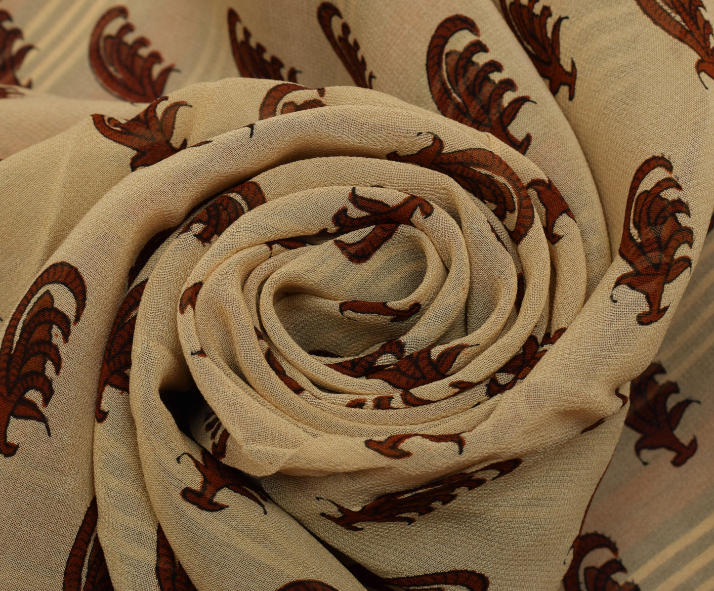 Sushila Vintage Indian Saree Pure Georgette Silk Printed 5 Yard Craft Fabric