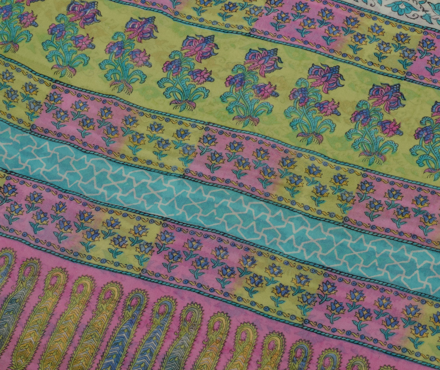 Sushila Vintage Off White Saree 100% Pure Georgette Silk Printed Paisley Fabric