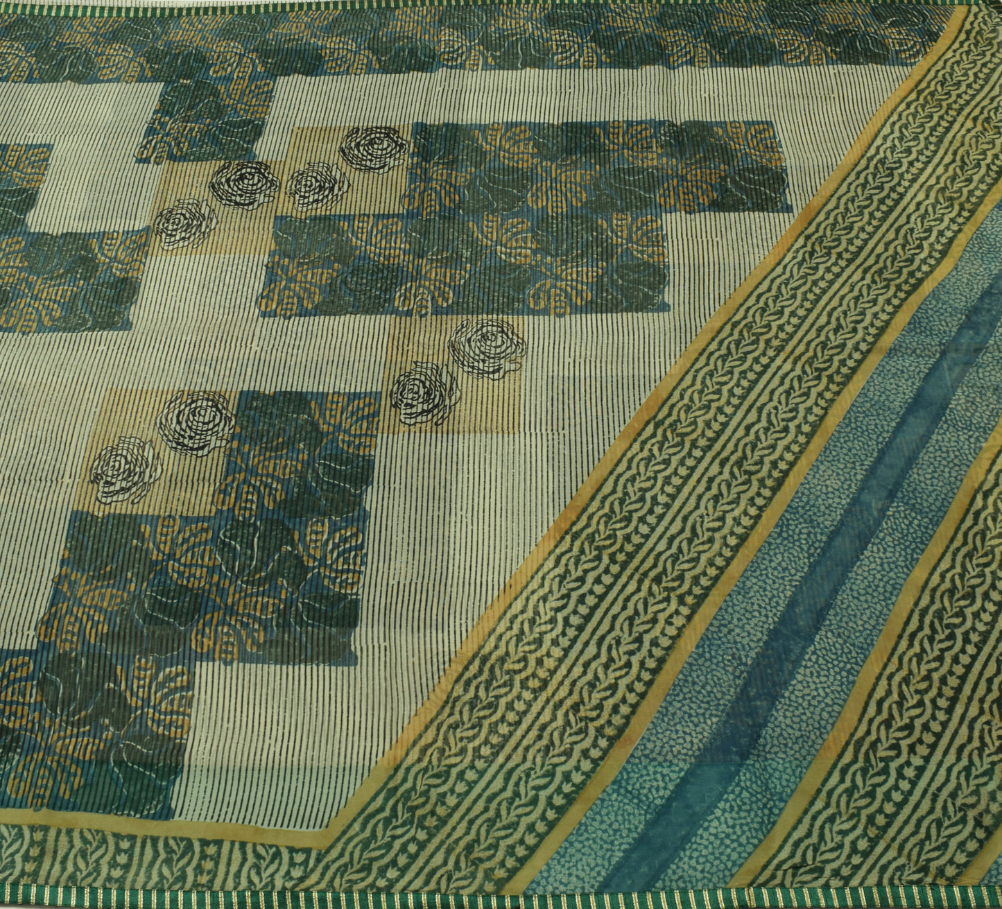 Sushila Vintage Saree 100% Pure Georgette Silk Printed Floral 5 YD Craft Fabric