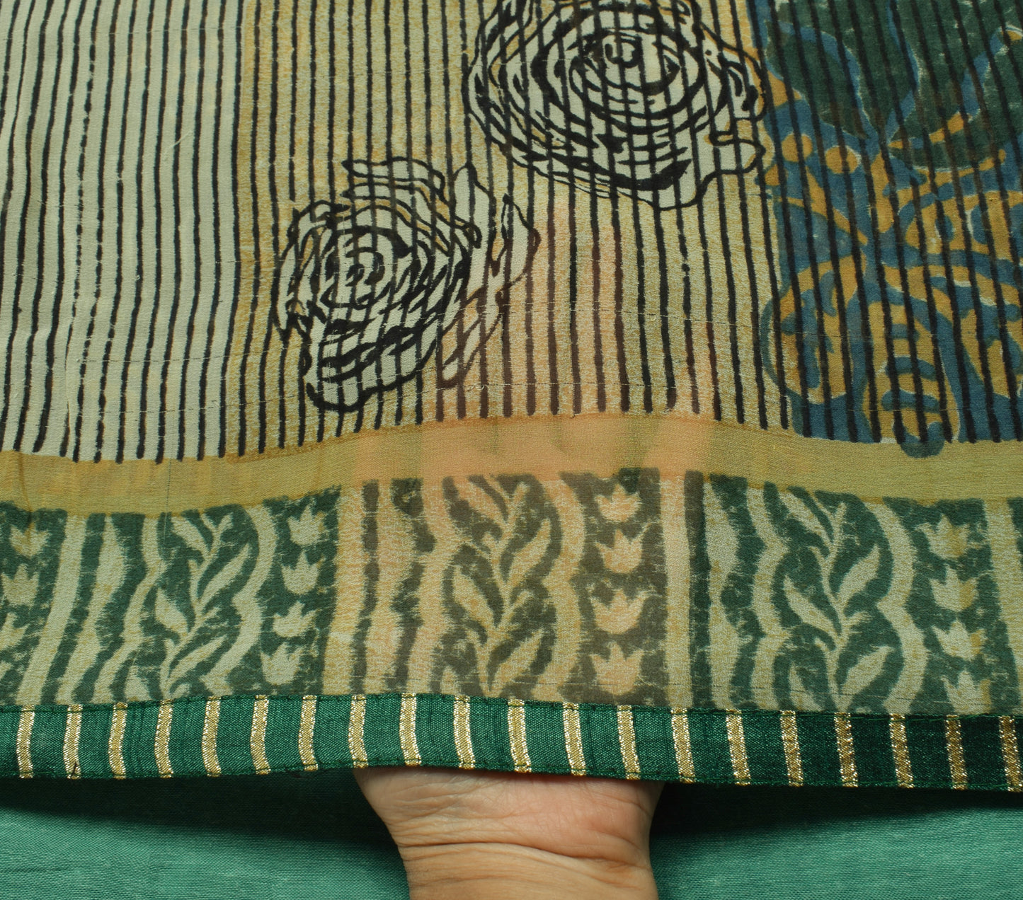 Sushila Vintage Saree 100% Pure Georgette Silk Printed Floral 5 YD Craft Fabric
