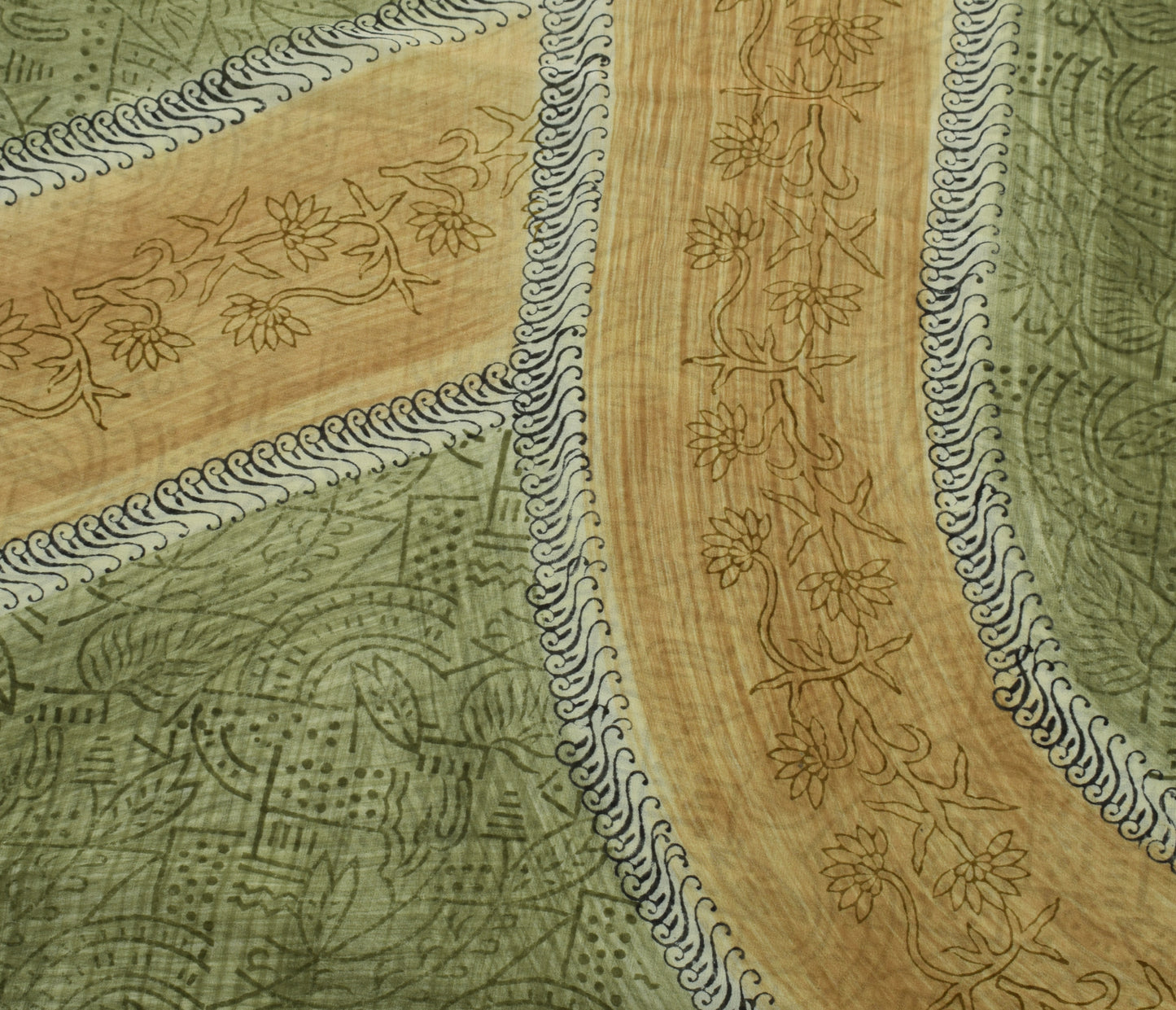 Sushila Vintage Green Saree 100% Pure Georgette Silk Printed Floral Craft Fabric