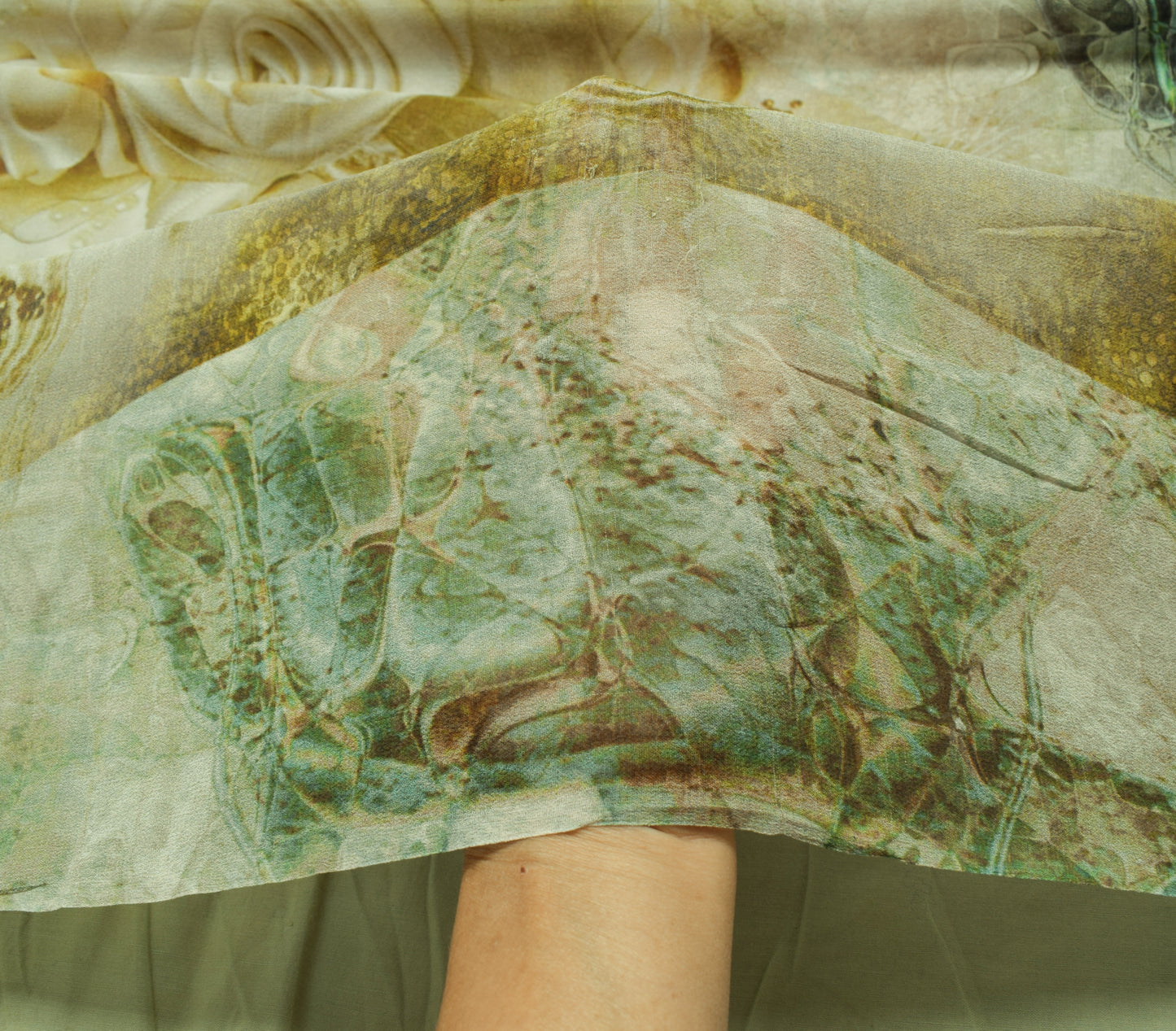 Sushila Vintage Saree 100% Pure Georgette Digital Printed Floral Craft Fabric