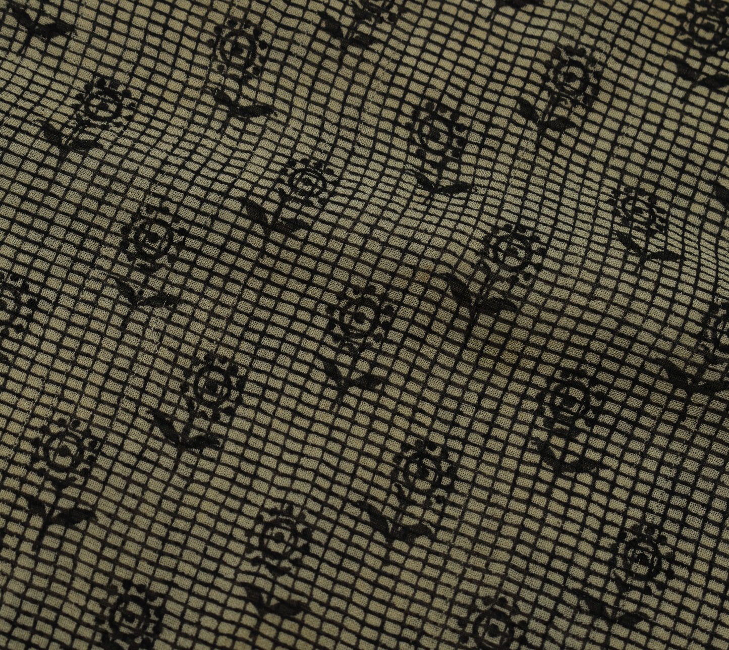 Sushila Vintage Cream Saree 100% Pure Georgette Silk Floral Printed Craft Fabric