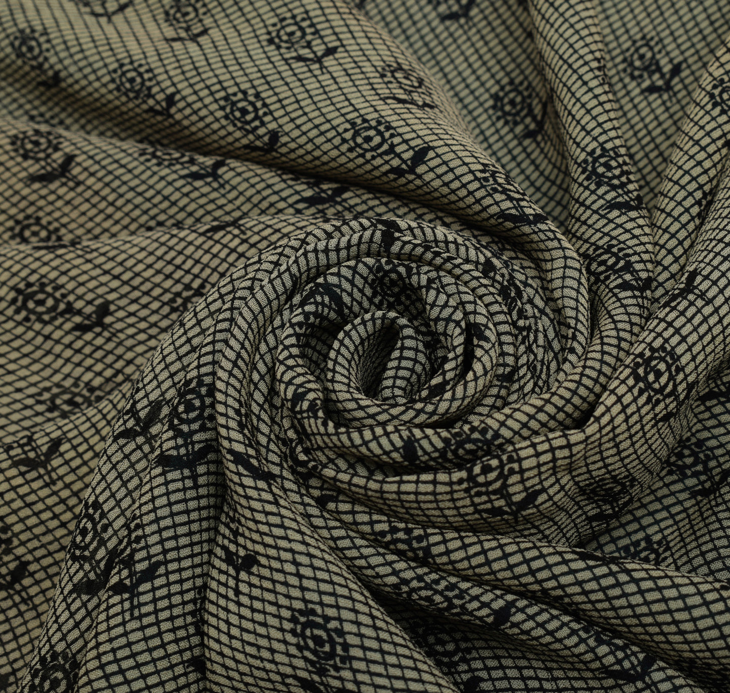 Sushila Vintage Cream Saree 100% Pure Georgette Silk Floral Printed Craft Fabric