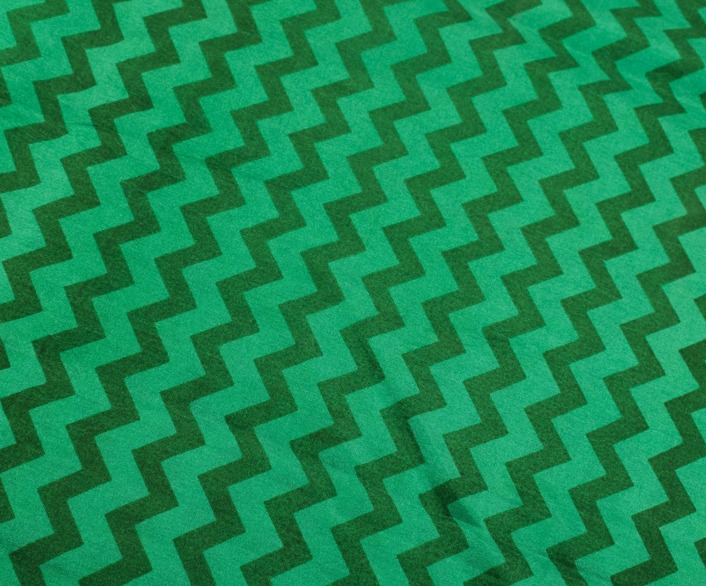Sushila Vintage Green Saree 100% Pure Silk Printed Zig-Zag Soft Craft Fabric