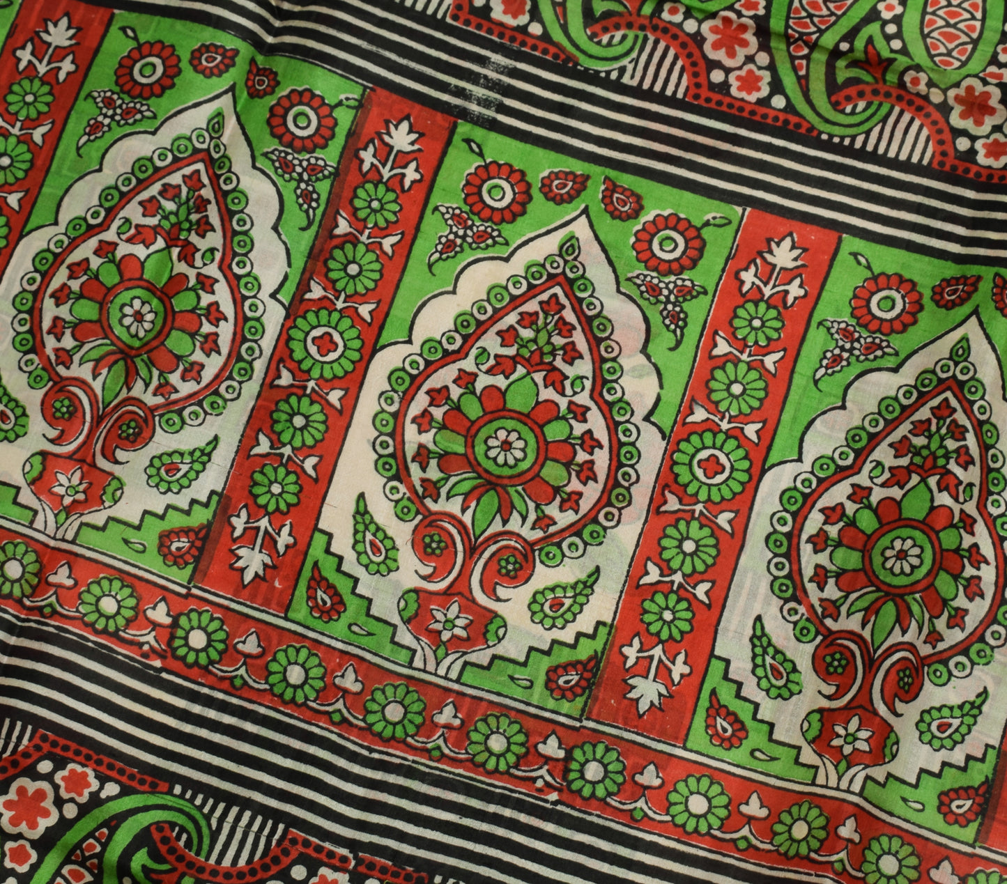 Sushila Vintage Indian Saree 100% Pure Silk Printed 5 Yard Soft Craft Fabric