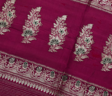 Sushila Vintage Indian Sari Remnant Scrap 100% Pure Silk Woven Craft Fabric