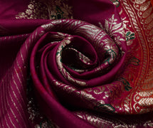 Sushila Vintage Indian Sari Remnant Scrap 100% Pure Silk Woven Craft Fabric