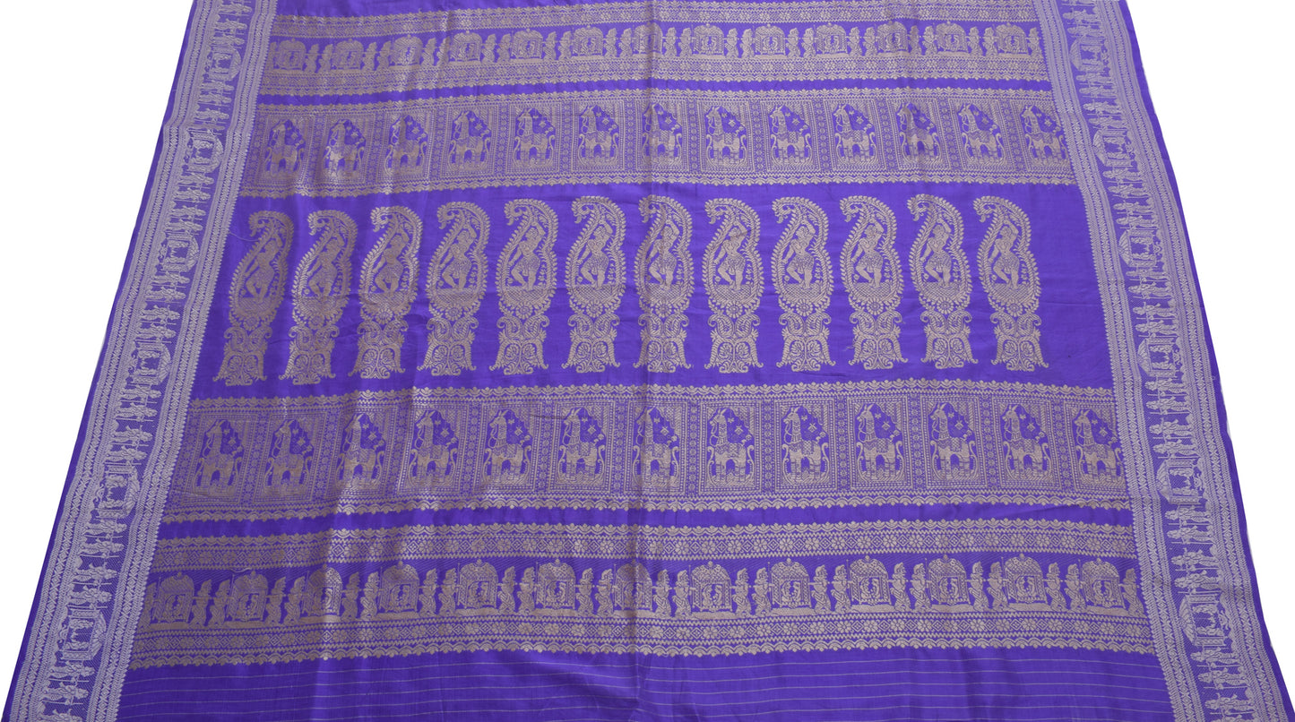 Sushila Vintage Indian Sari Remnant Scrap 100% Pure Silk Woven Craft Fabric
