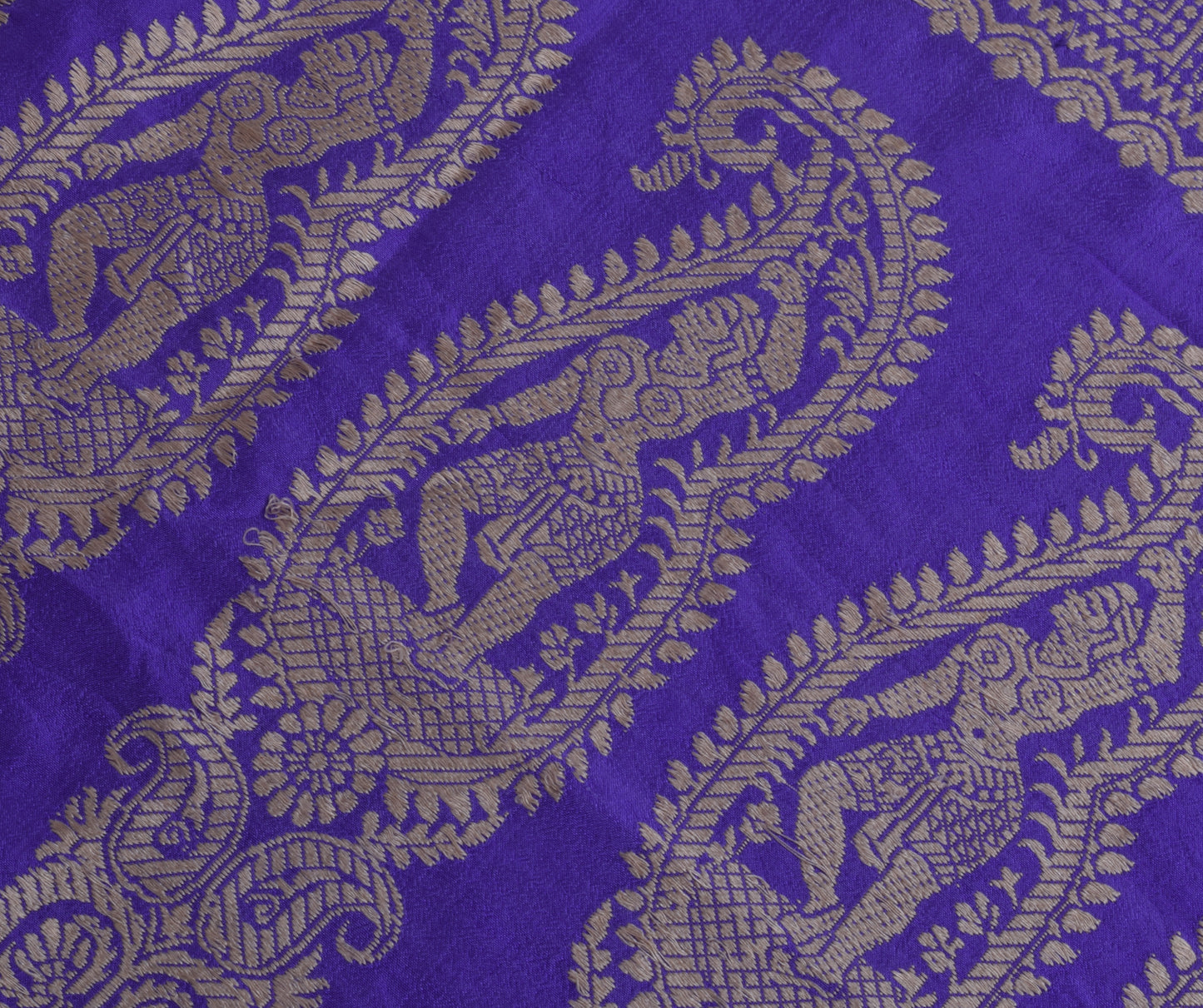 Sushila Vintage Indian Sari Remnant Scrap 100% Pure Silk Woven Craft Fabric