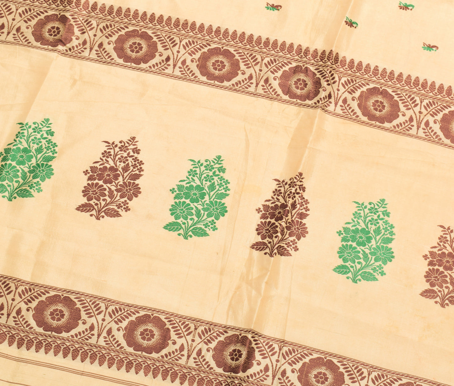 Sushila Vintage Beige Sari Remnant Scrap 100%Pure Silk Woven Floral Craft Fabric