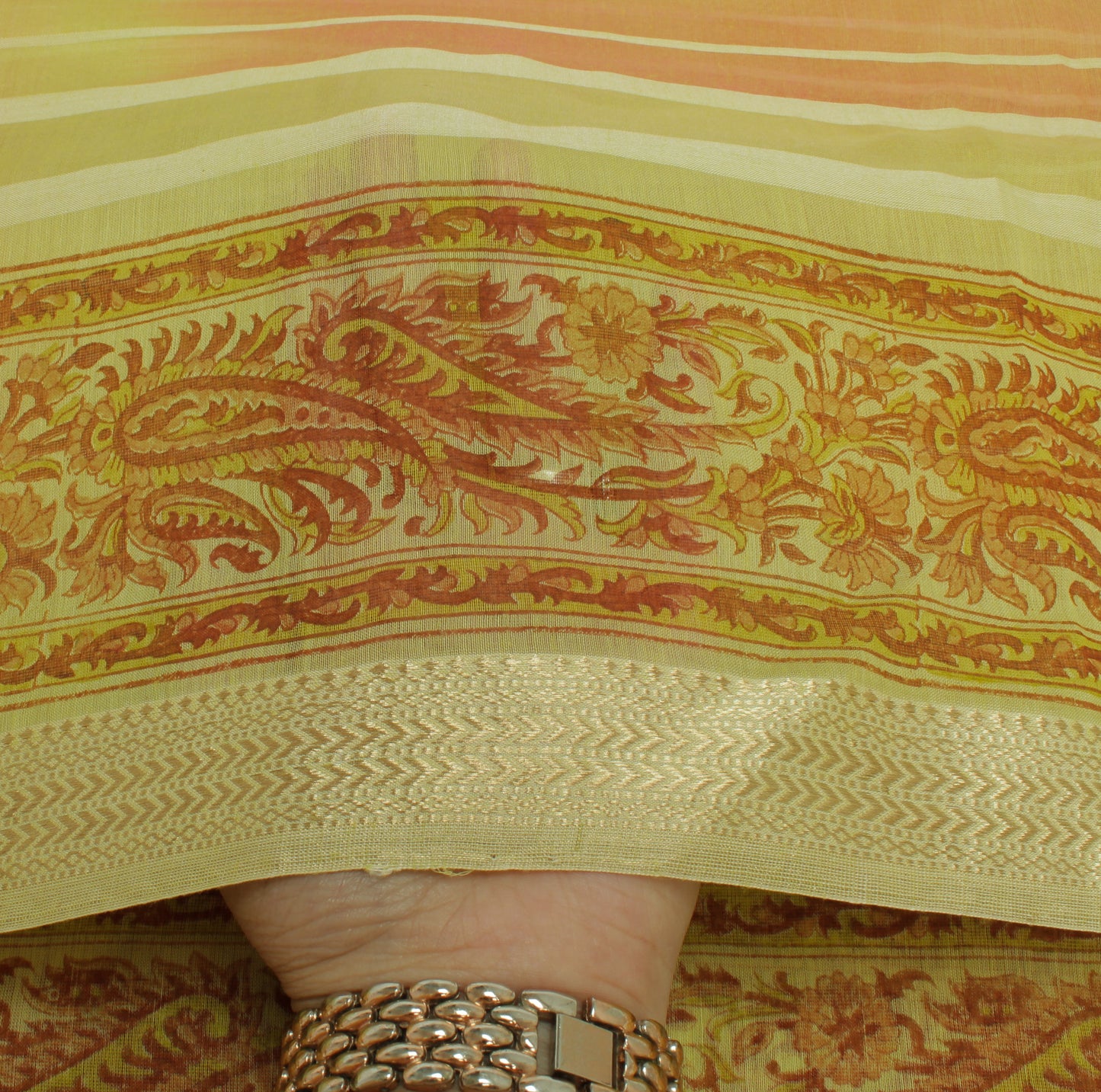 Sushila Vintage Lemon Green Dupatta Pure Cotton Woven & Printed Long Stole Veil