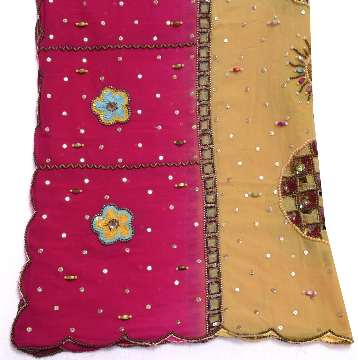 Sushila Vintage Indian Dupatta Blend Georgette Silk Embroidered Long Stole Veil